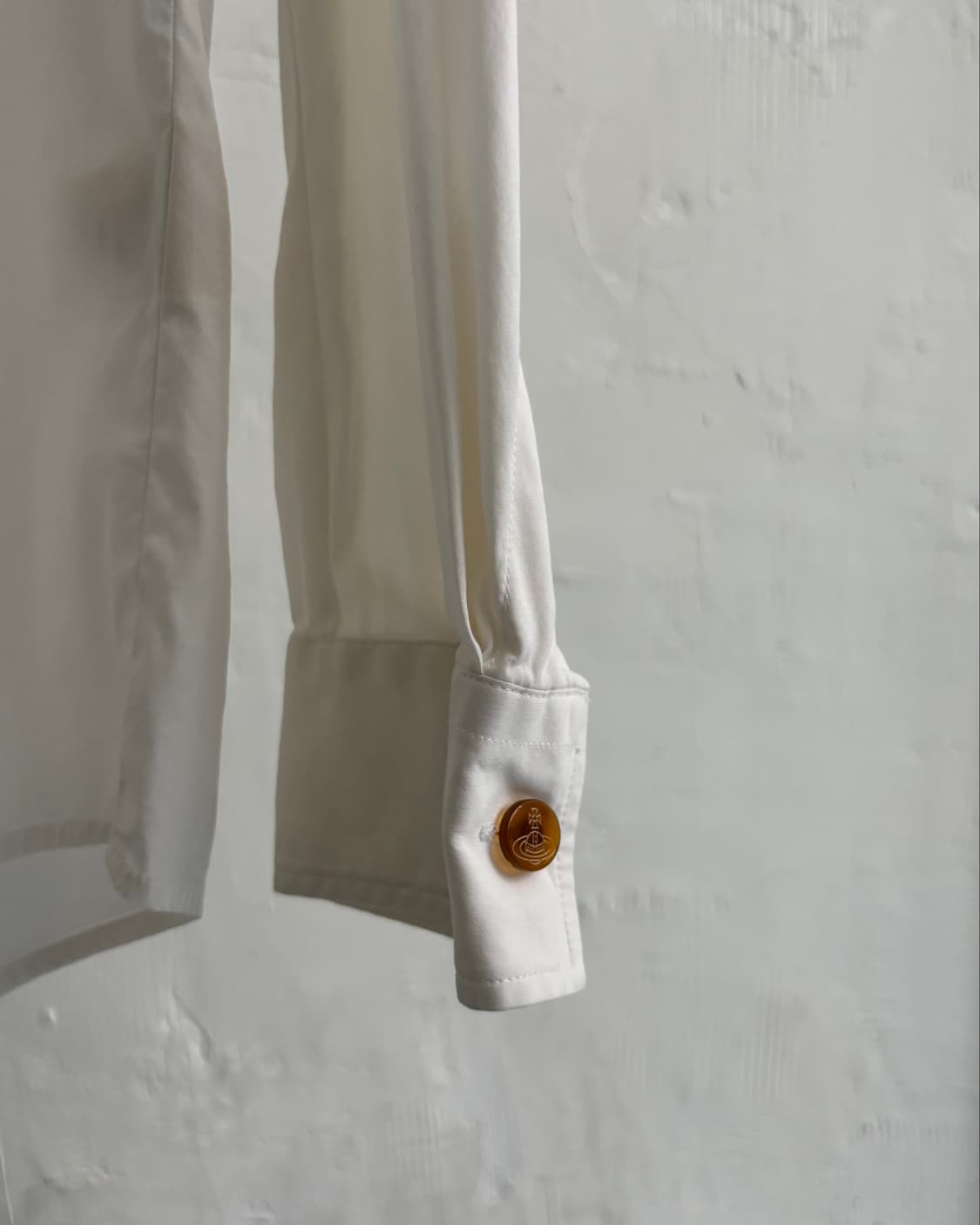 Vivienne Westwood 비비안웨스트우드 화이트 ORB로고 셔츠 상품이미지2