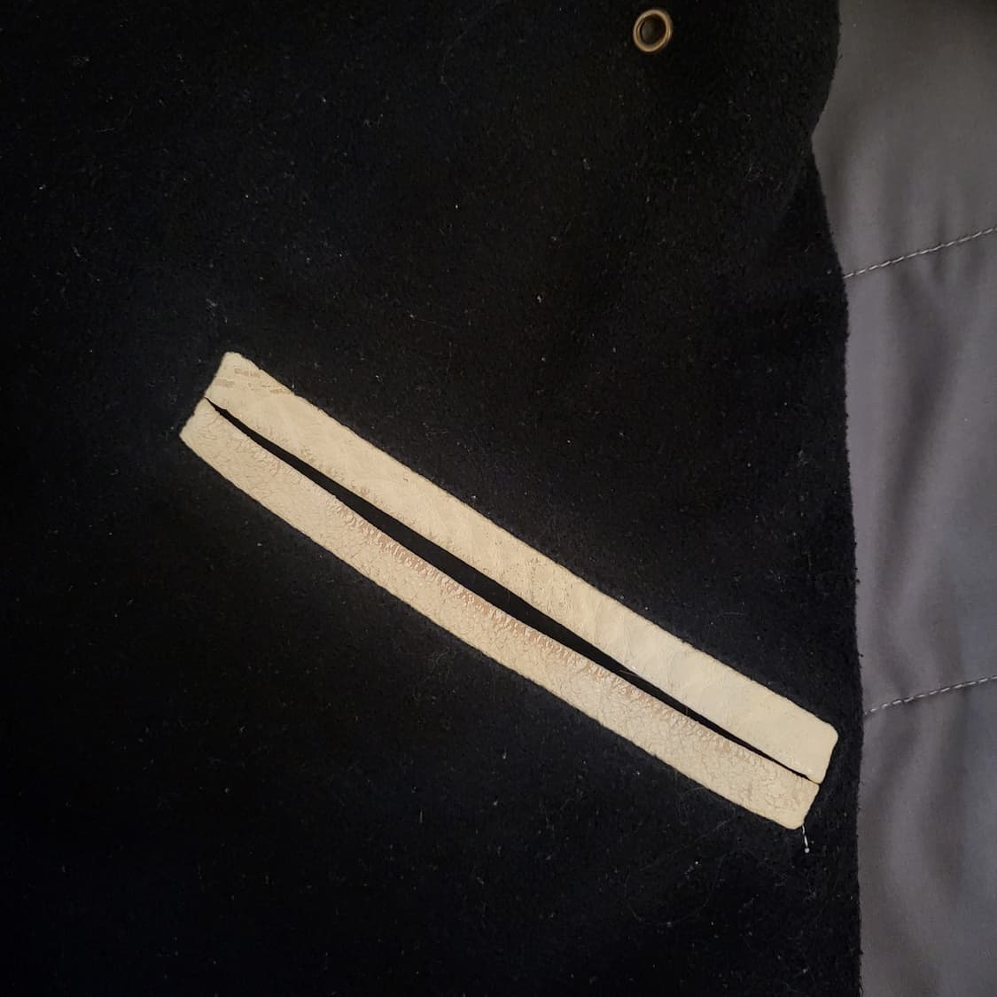 The Limited 크레스트 울레더 카라 바시티 자켓 상품이미지7