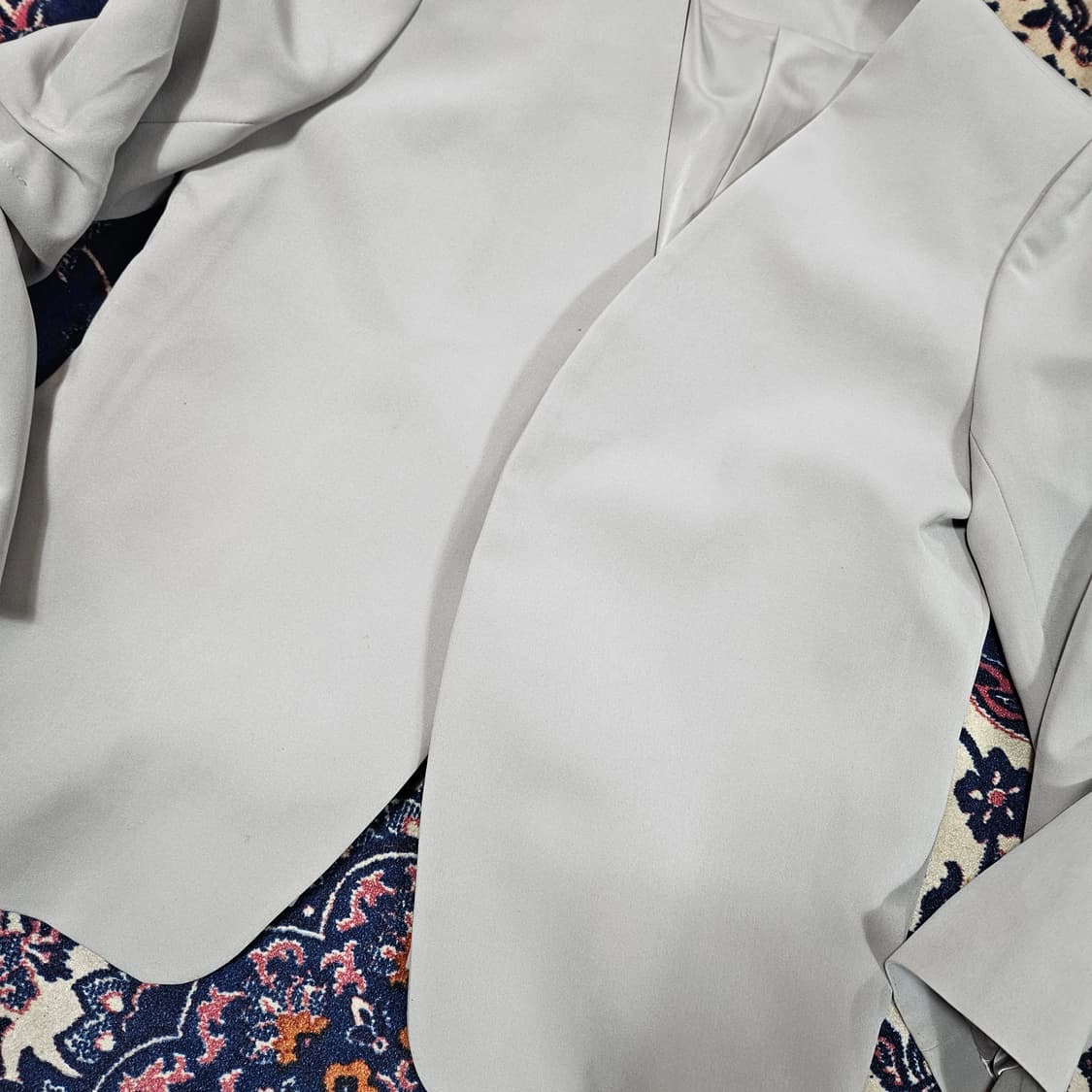 우이(OUIE) 소매 주름 브이넥 버튼 자켓 Free 상품이미지2