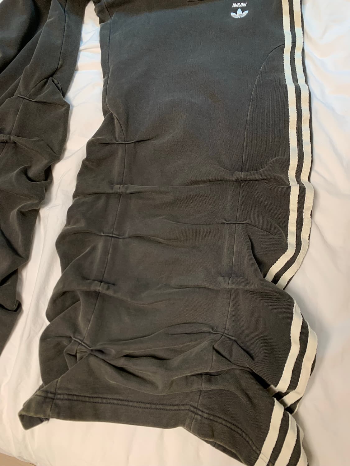 새상품 avavav X 아디다스 콜라보 팬츠 s 상품이미지3