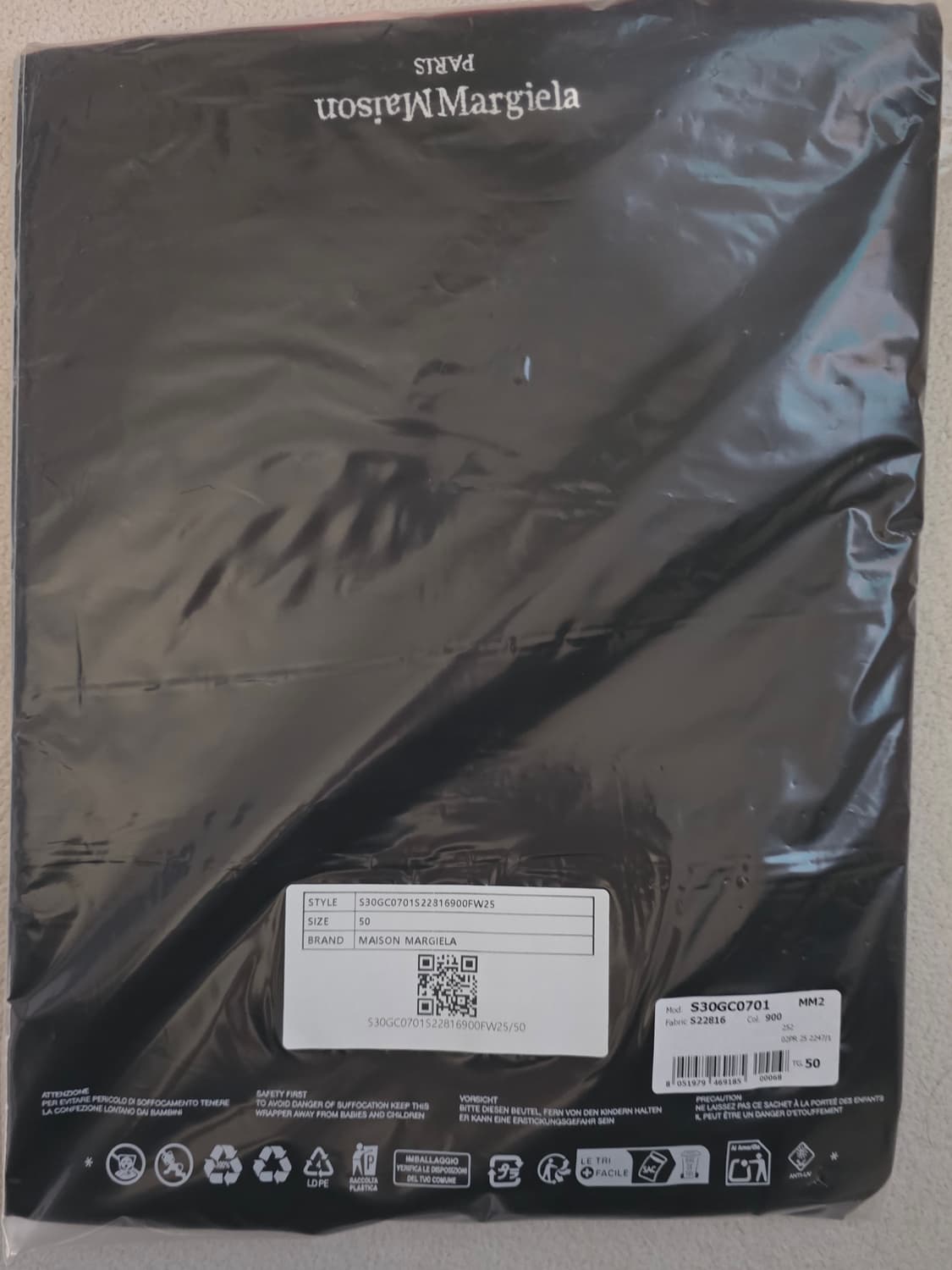 메종마르지엘라 디스토티드 로고 티셔츠 블랙 상품이미지3