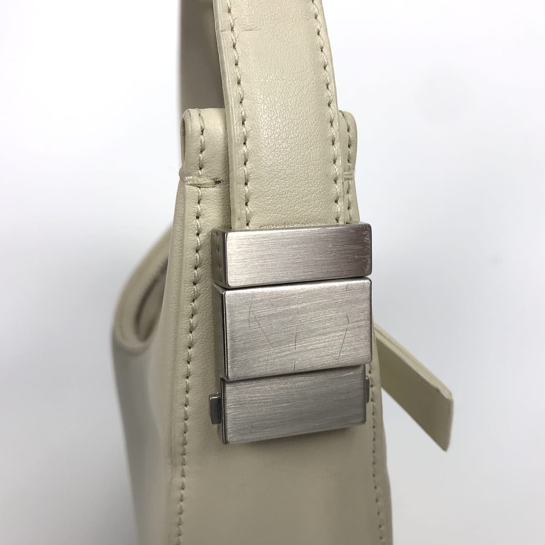 오소이 osoi 토니백 미니 크림 가방 상품이미지6