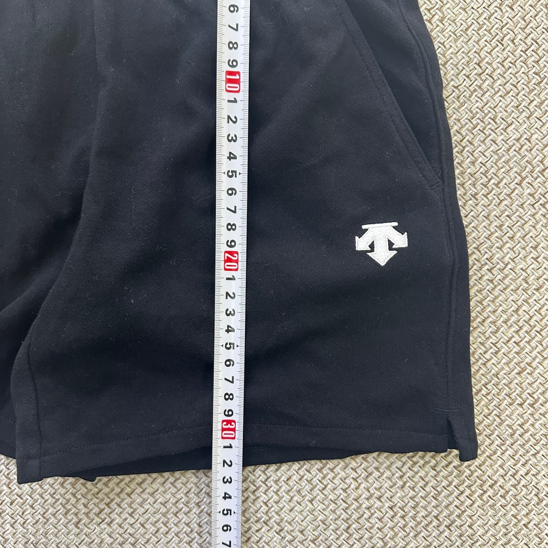 70 데상트 블랙 반바지 쇼츠 새상품 0416D 상품이미지5