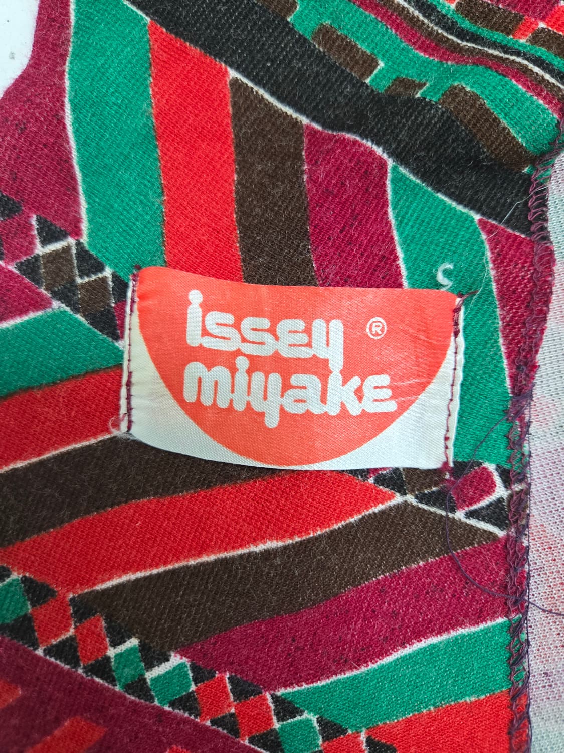 이세이미야케 랩 패턴 A라인 스커트 레드/그린 상품이미지4