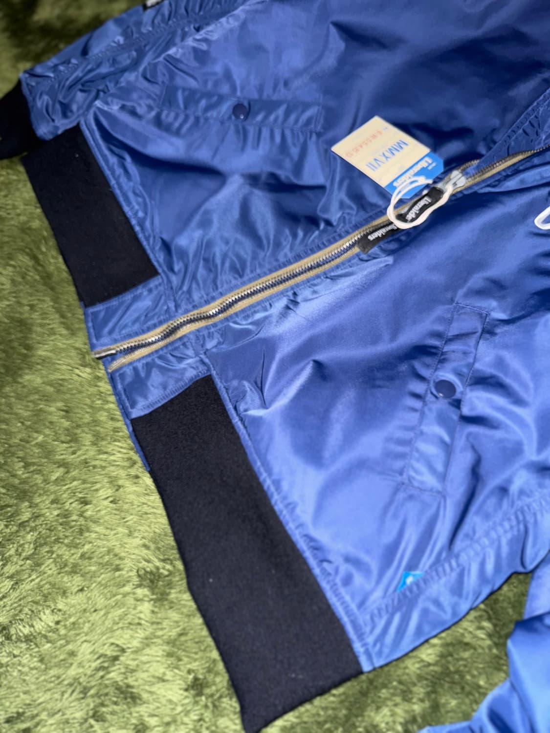 [L] Liberaiders 리버레이더스 디클라인 자수 로고 봄버 자켓 상품이미지7