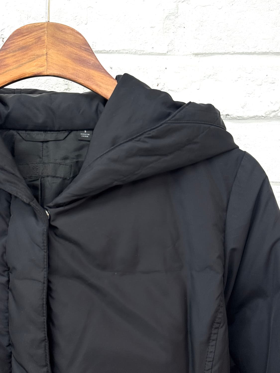 유니클로 블랙 다운 패딩 상품이미지2