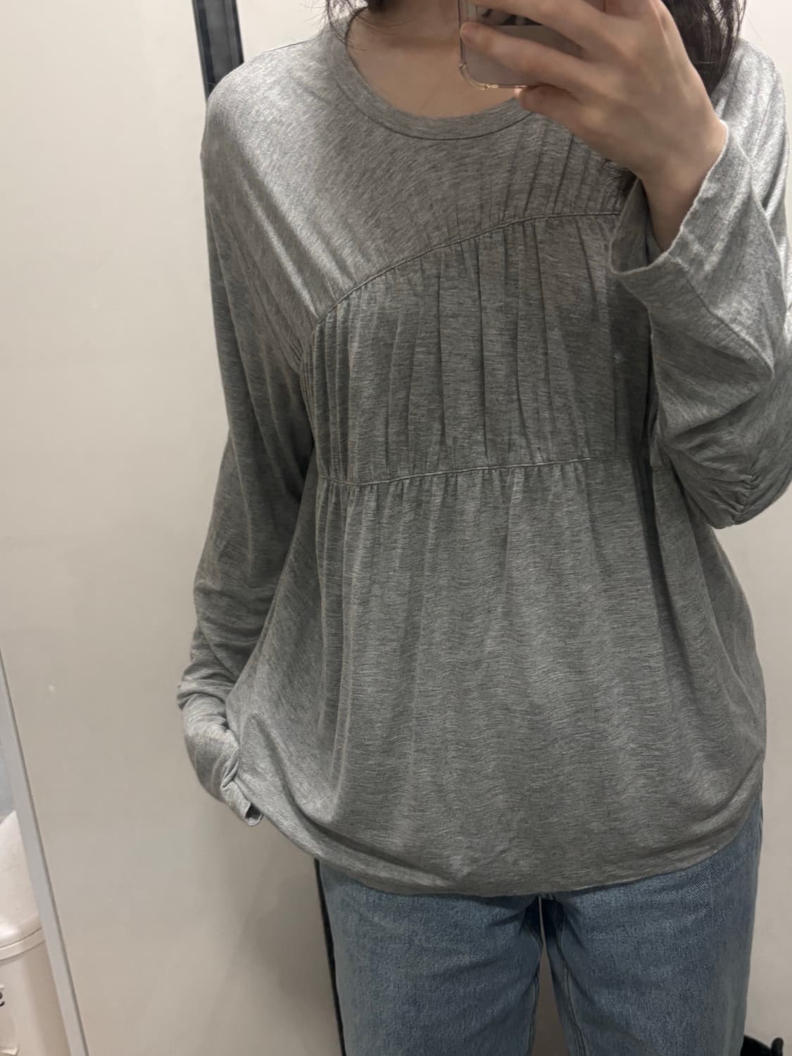 다이애그널 셔링 긴팔 티셔츠 그레이 상품이미지2