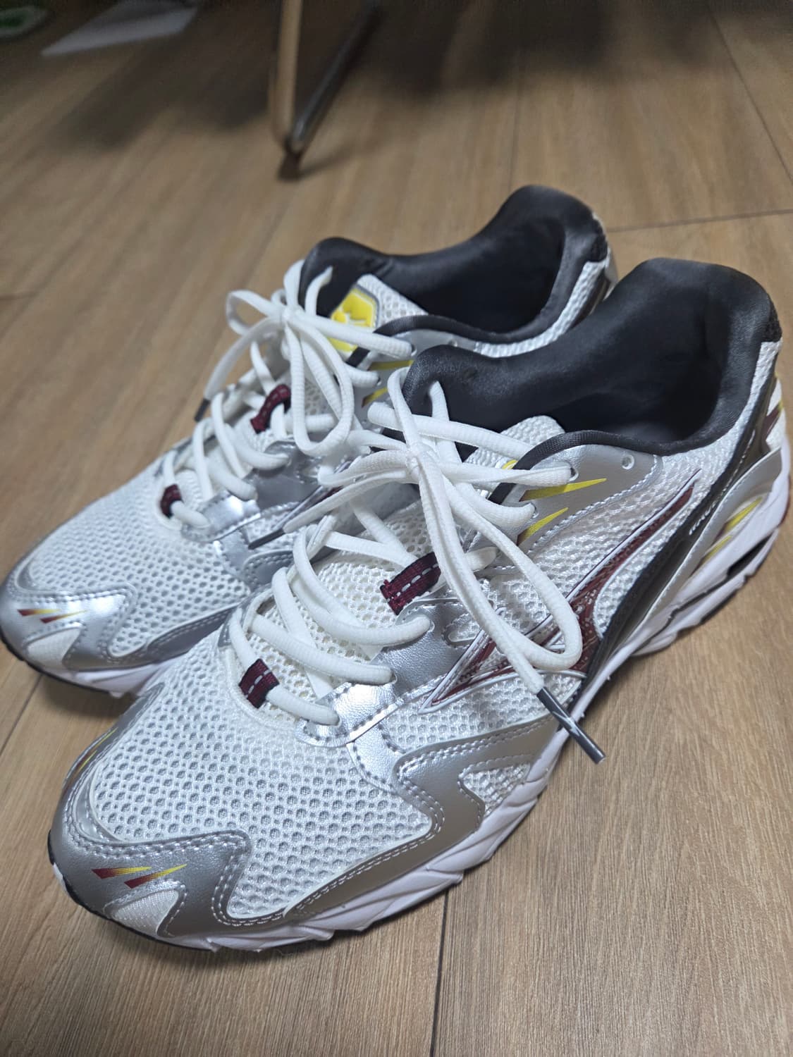 [270] 미즈노 웨이브 라이더 10 - 화이트:카베르네:실버 상품이미지1