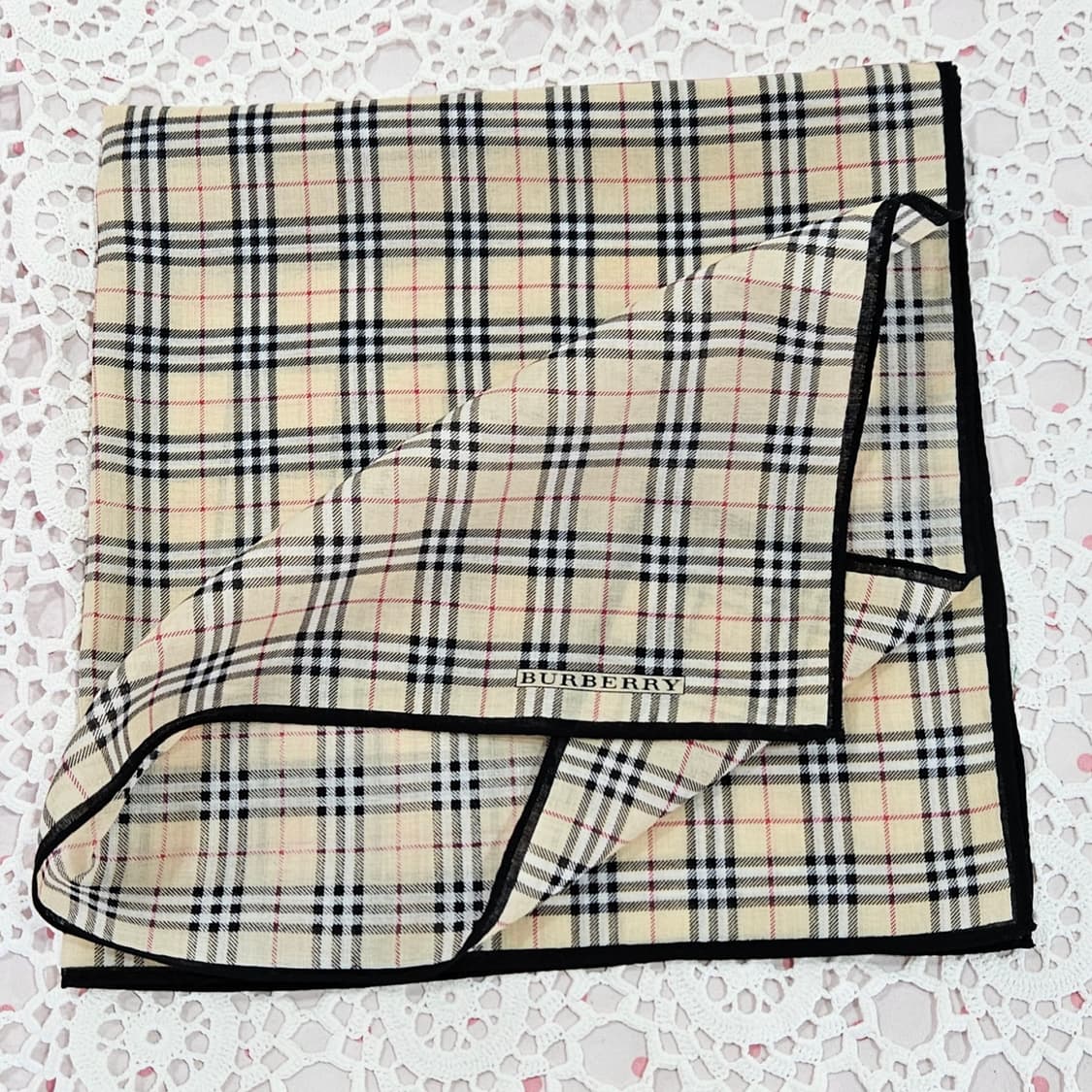 버버리(Burberry) 클래식 체크 손수건 상품이미지3