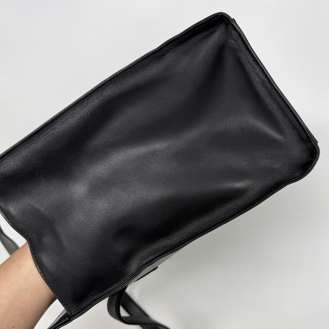 Margaret Howell large leather bag 상품이미지5