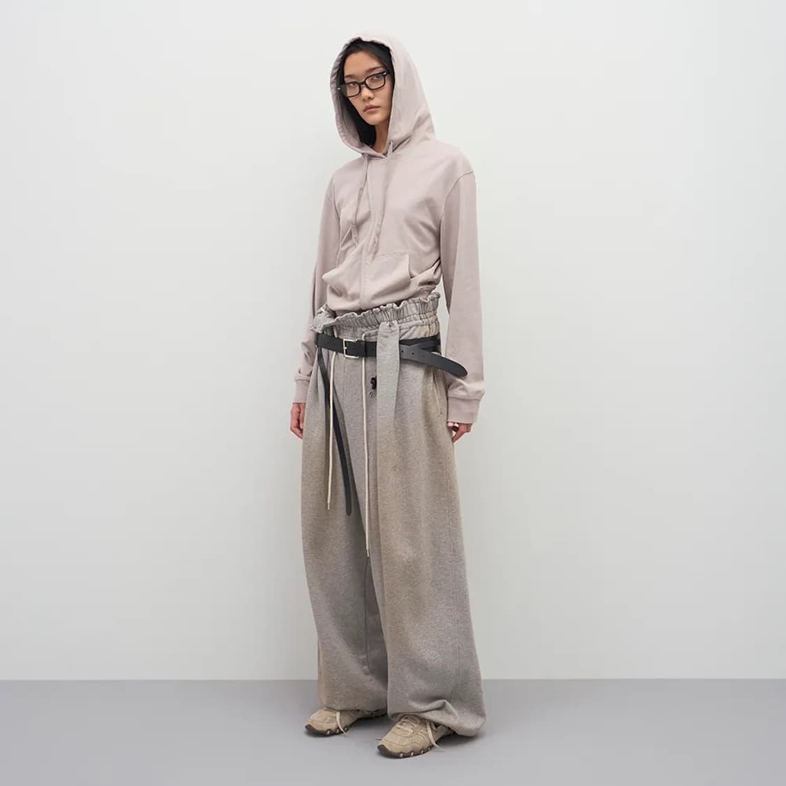 LCDC 스프레이 워시드 플리츠 디테일 트라우저 상품이미지3