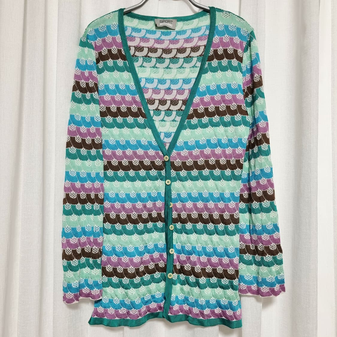 미쏘니 레이온 브이넥 가디건 매장판 (55) 상태최상/하자 아예 없음 상품이미지1