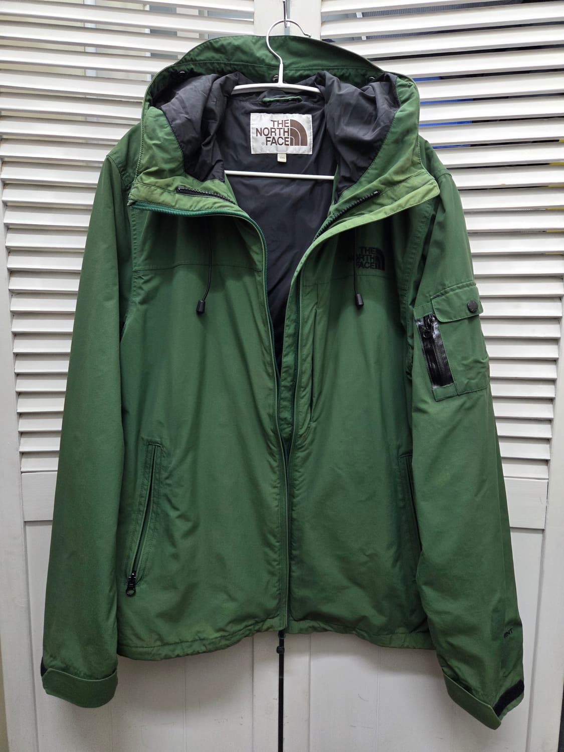 노스페이스 화이트라벨 딥그린 하이벤트 바람막이 자켓 상품이미지1