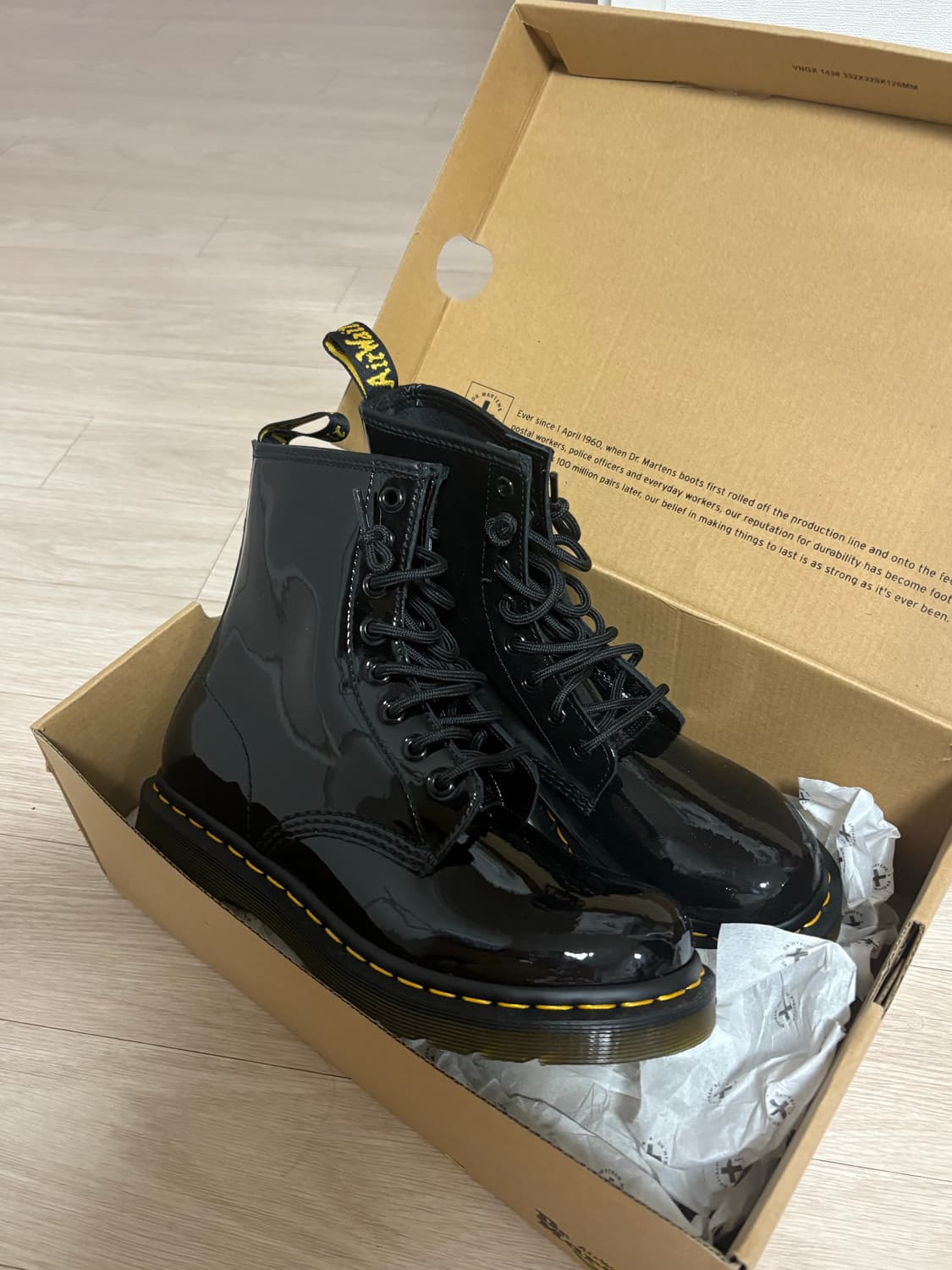 닥터마틴 페이턴트 black patent lamper 상품이미지2