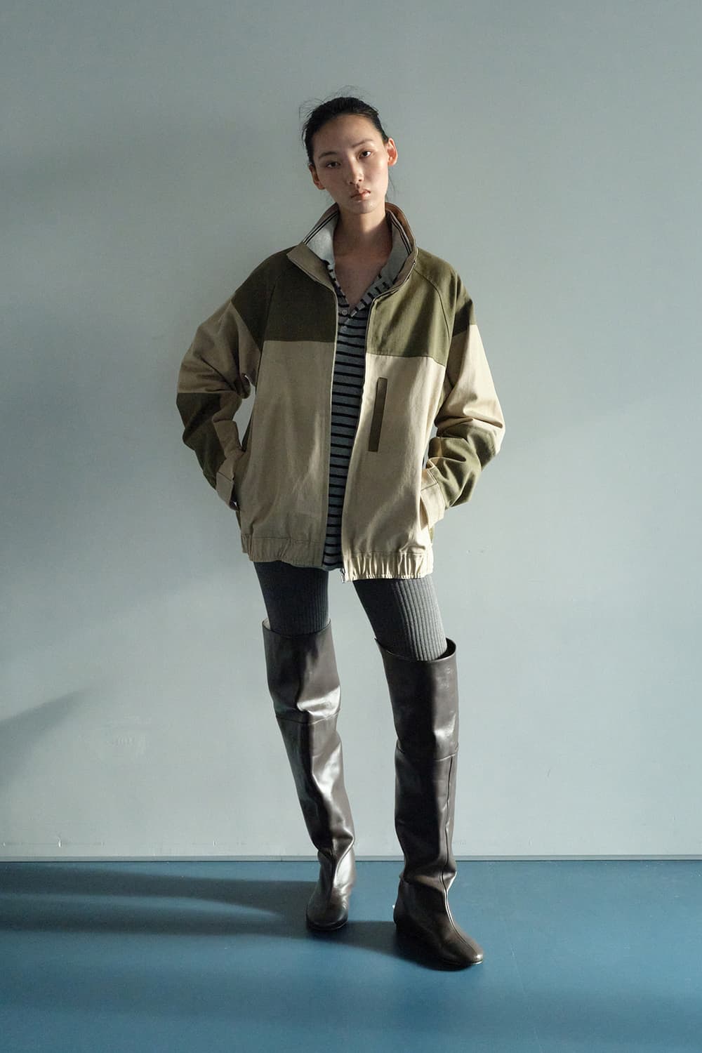 세릭 콘트라스트 트랙 점퍼 베이지 2사이즈 상품이미지3