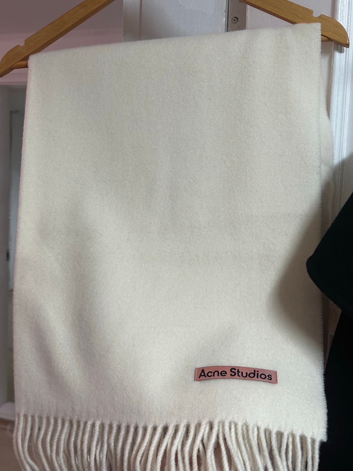 아크네 오버사이즈 머플러 상품이미지2