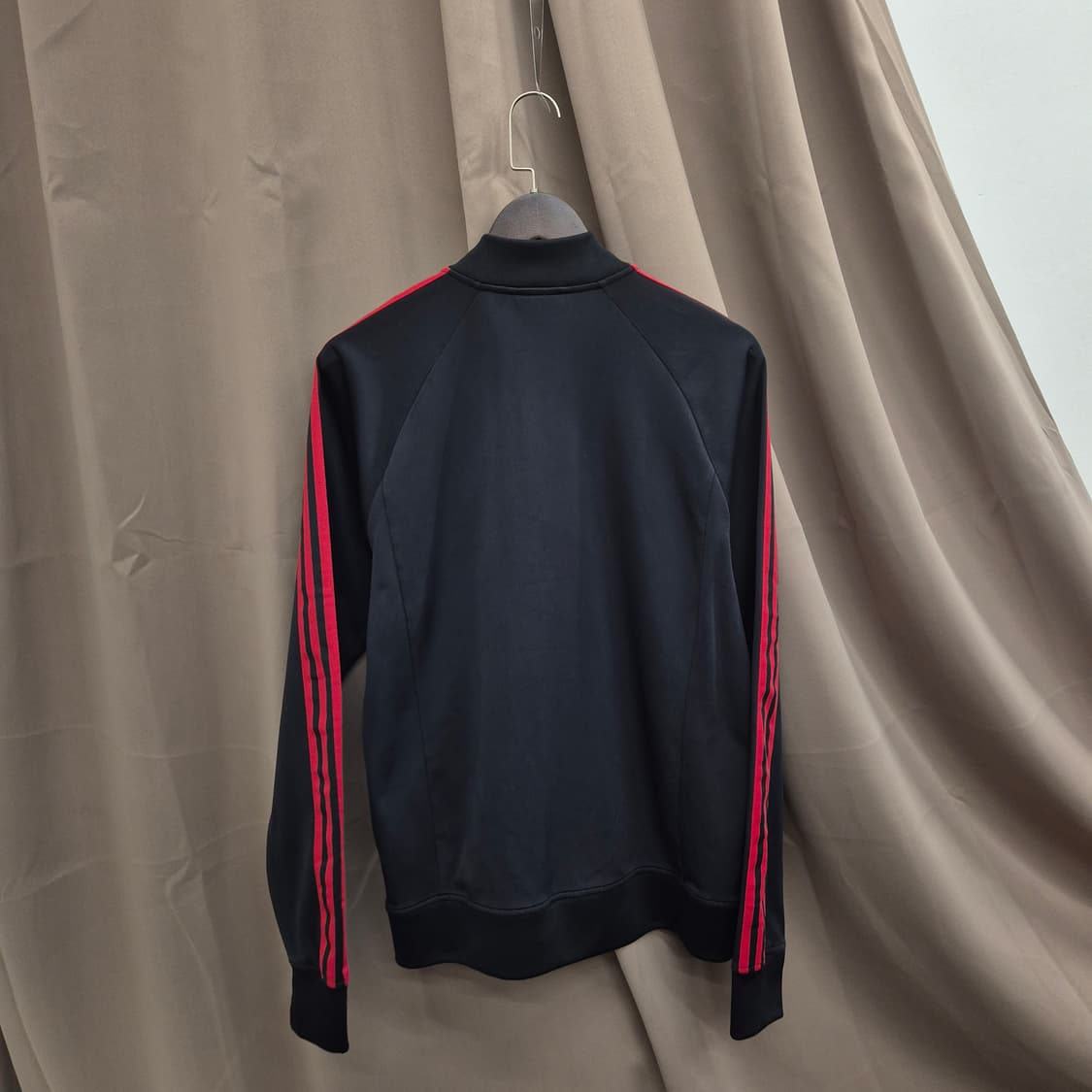 아디다스 검빨 슈퍼스타 트랙탑 105 상품이미지4