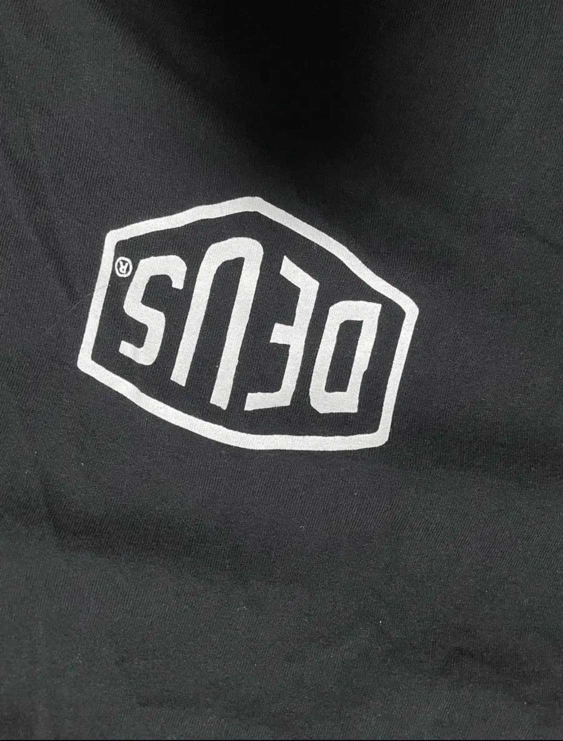 데우스 반팔 M 상품이미지1