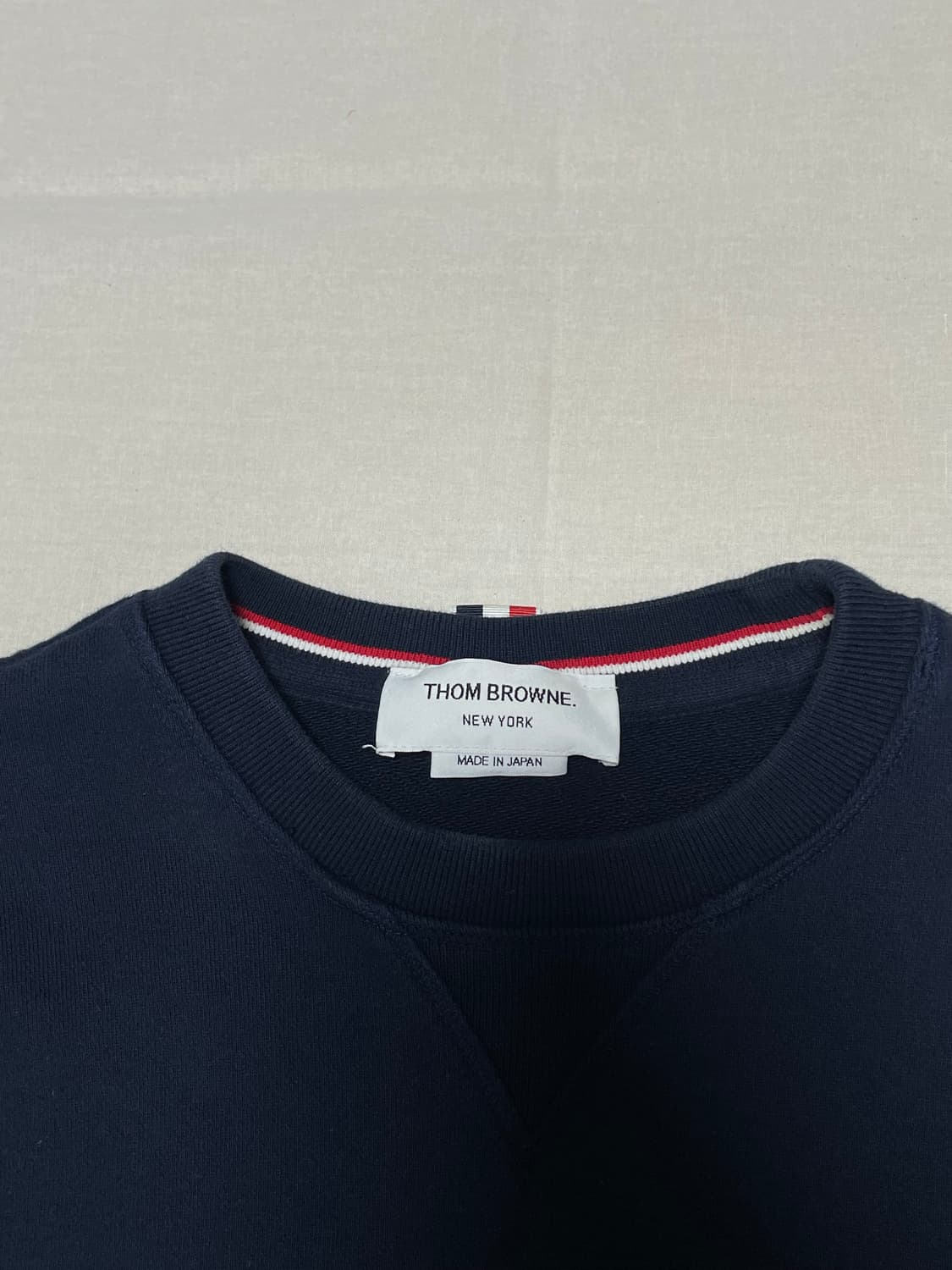 톰브라운 사선완장 맨투맨 [2] 상품이미지5