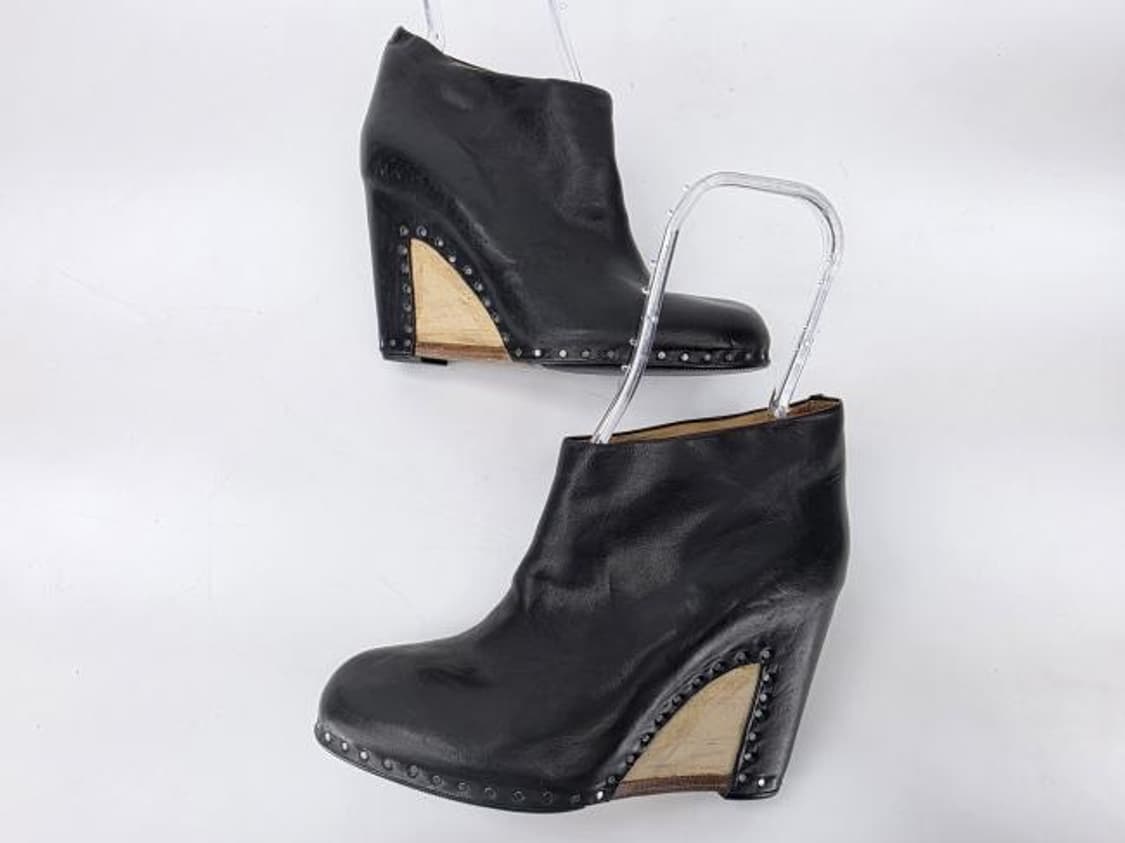 메종 마르지엘라 라인22 블랙 가죽 앵클부츠 상품이미지1