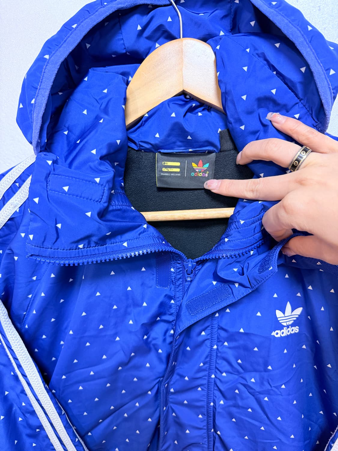 퍼럴x아디다스 오버핏 바람막이 점퍼 M 상품이미지3