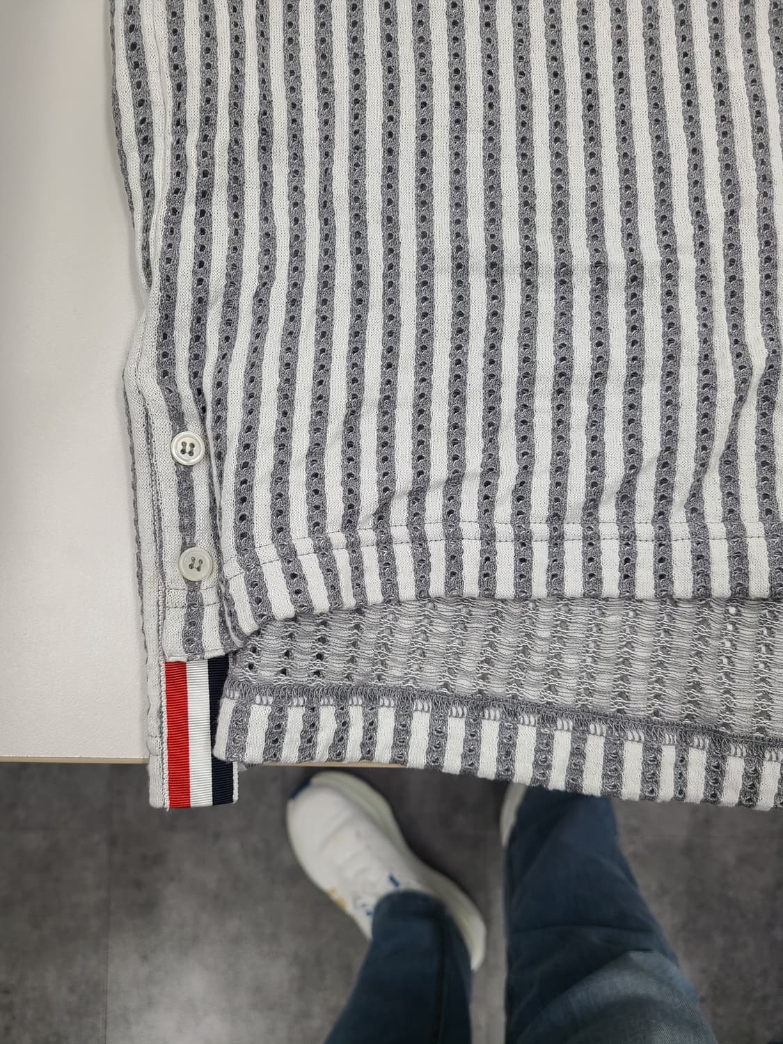 톰브라운 스트라이프 골지트리밍 반팔티 사이즈1 상품이미지2