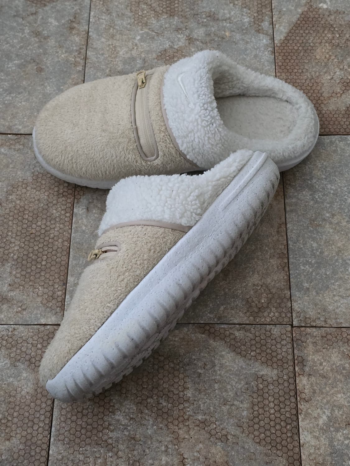 (240)나이키 버로우 se 샌드 드리프트 방한 슬리퍼 상품이미지3