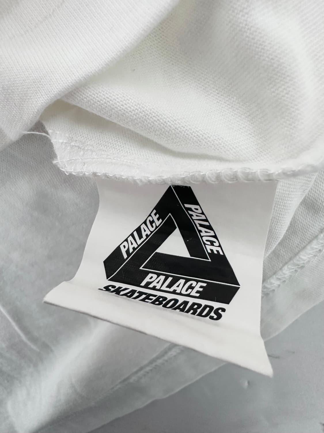 PALACE 팔라스 큐브 흰색 반팔티 상품이미지6