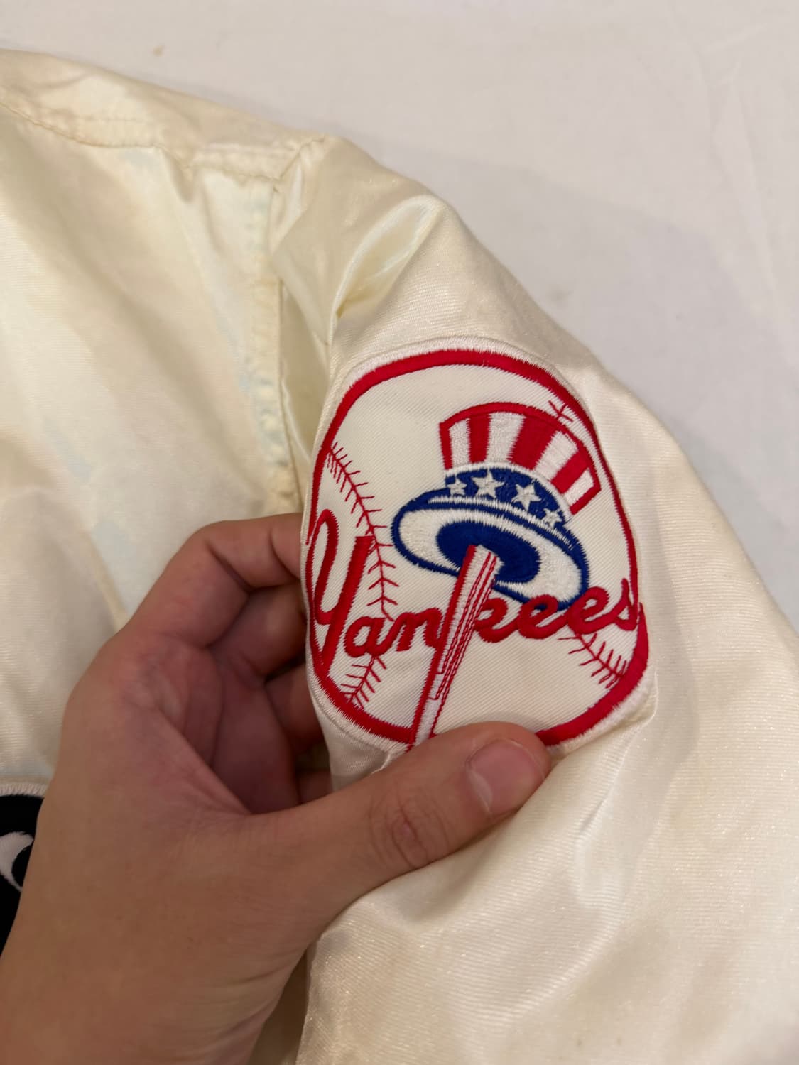90s 희귀컬러 마제스틱 뉴욕 양키스 오왼 자켓 아이보리 상품이미지3