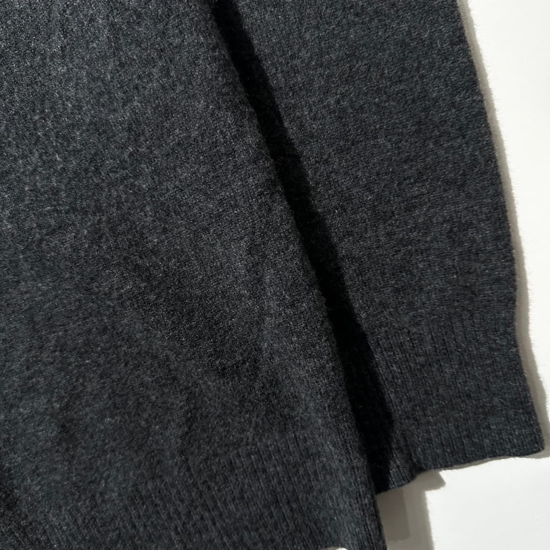 아크네 스튜디오 울 페이스 로고 패치 니트 가디건 상품이미지5