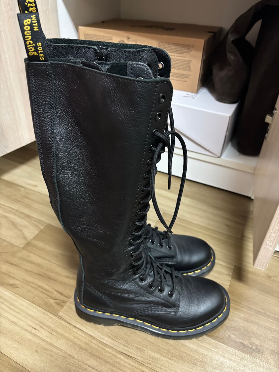 닥터마틴 1B60 20홀 uk3 상품이미지2
