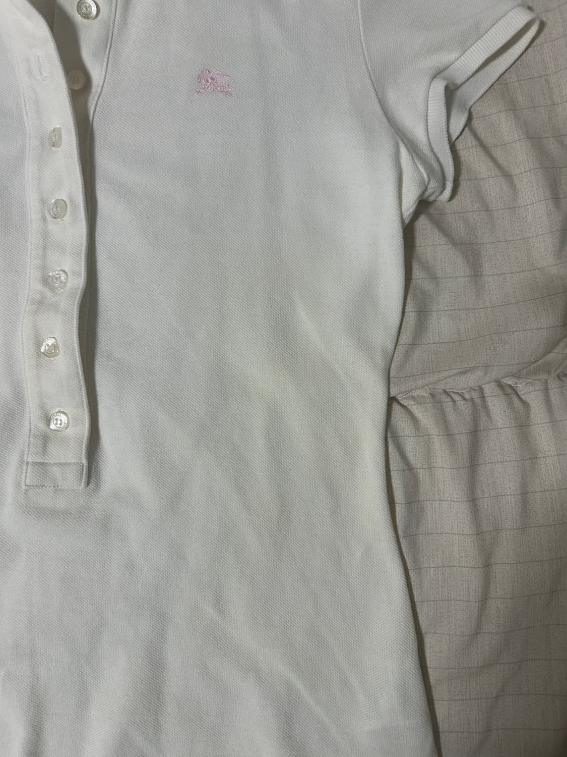 유일매물 버버리 블루라벨 흰핑 카라티 상품이미지4