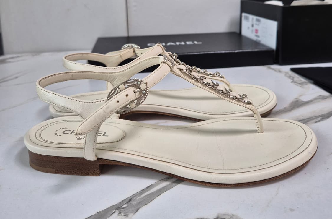 (정품) 샤넬 CC 로고 체인 스트랩 샌들 36.5 상품이미지6