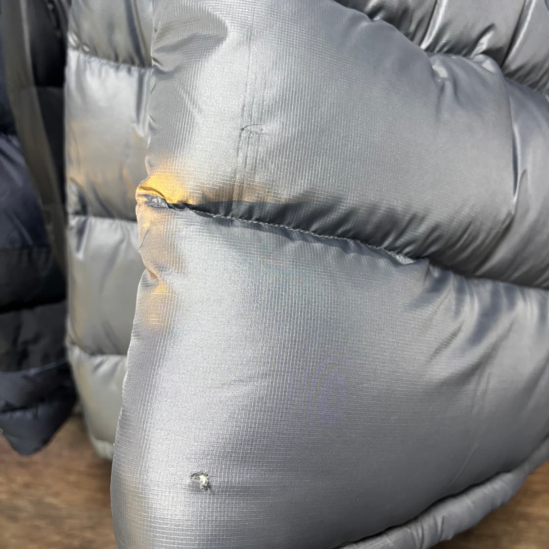 노스페이스 700 눕시 구스다운 패딩 그레이 상품이미지7