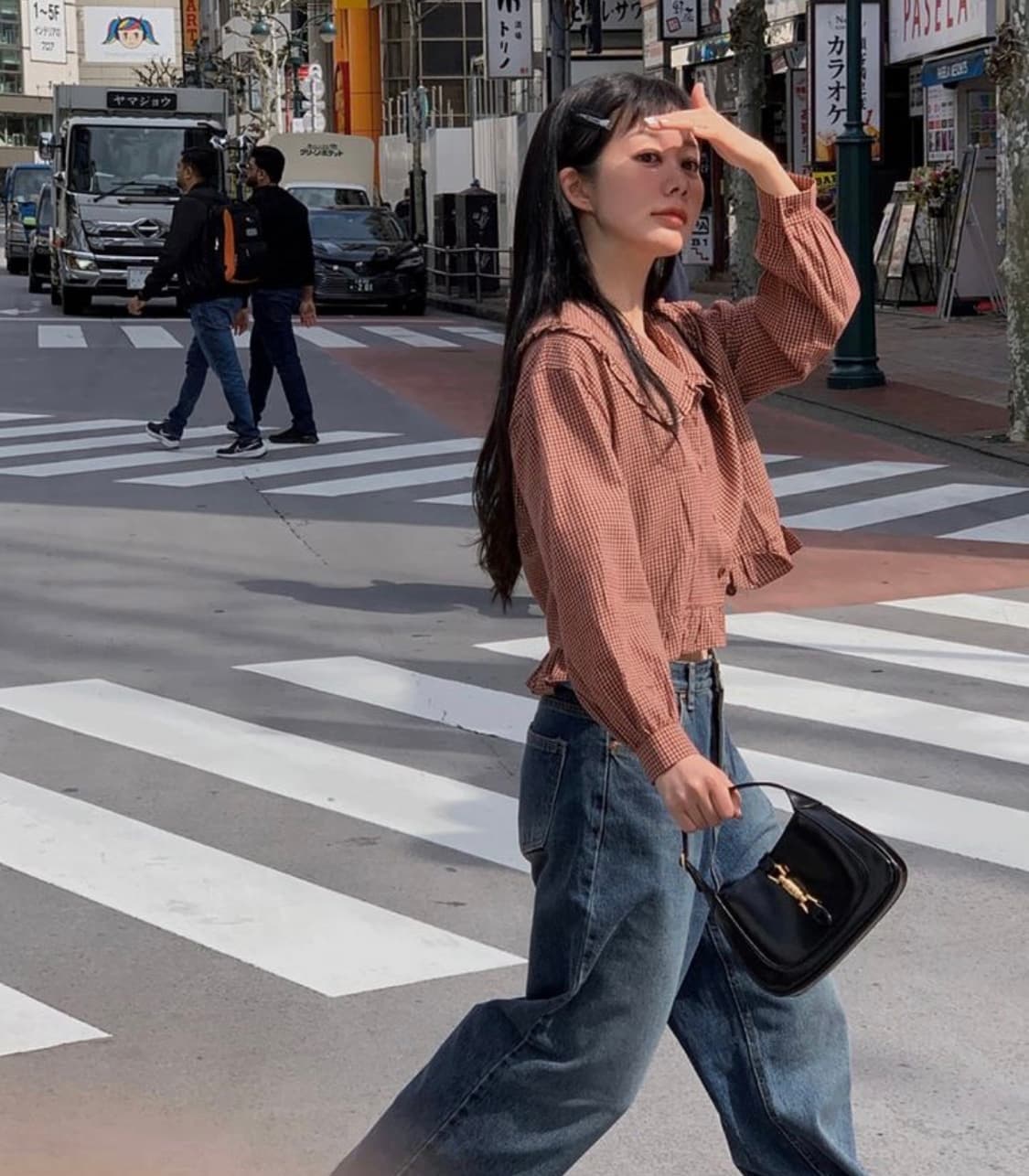 리넨느 체크 프릴 블라우스 상품이미지1