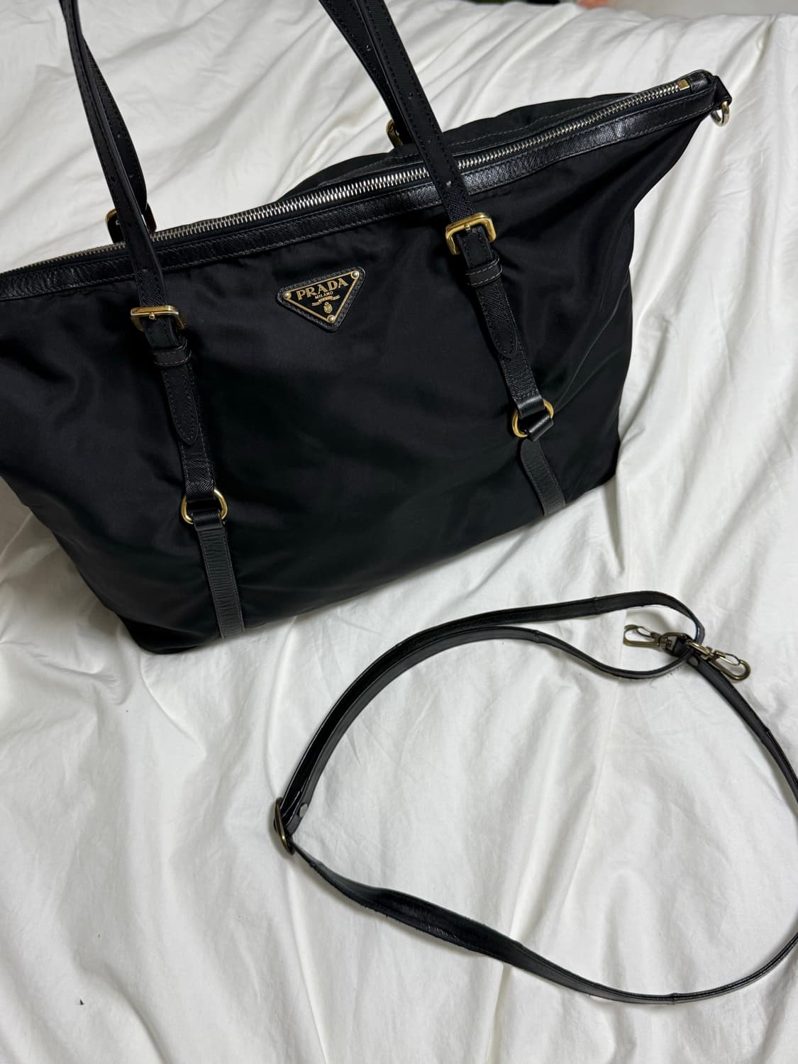 (정품)프라다 금장 나일론 보부상 숄더 크로스백 상품이미지2