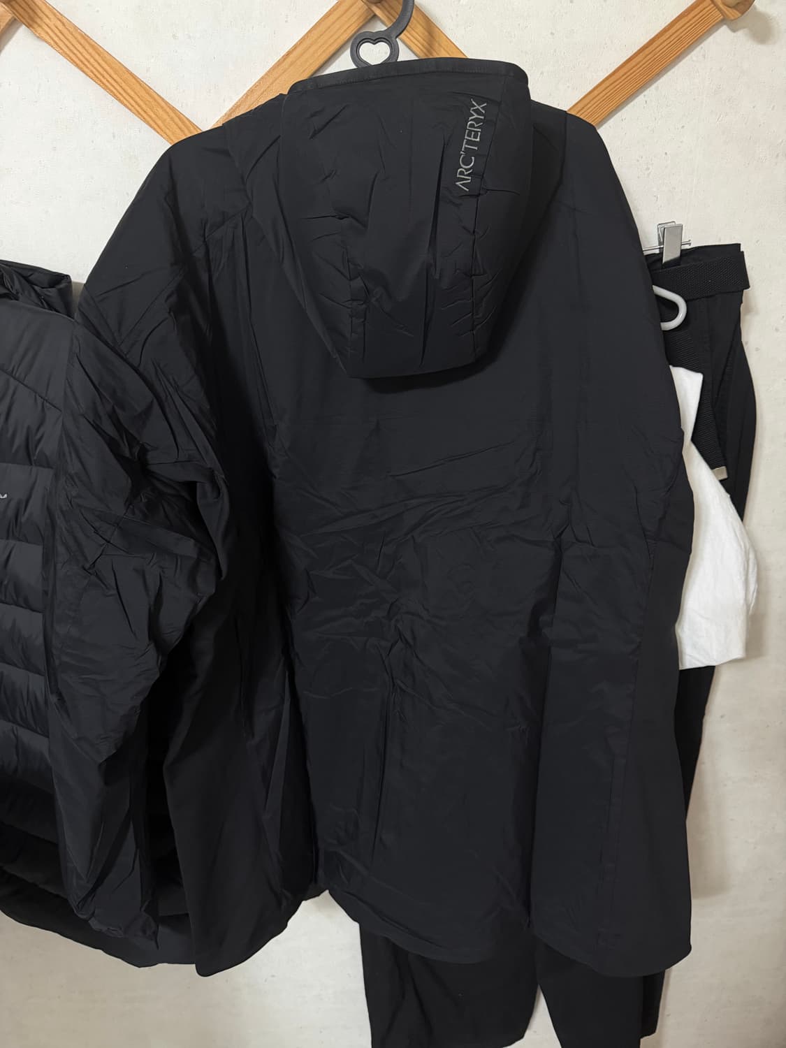 아크테릭스 25fw 아톰 후디 블랙 / XXL 상품이미지2