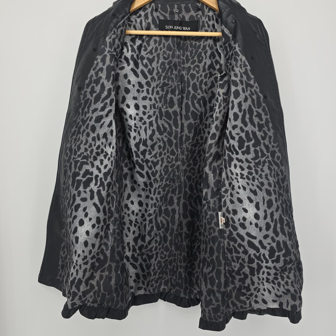 SON JUNG WAN 사슴가죽 프리미엄 레더 코트 원피스 블랙 / 디어 상품이미지6