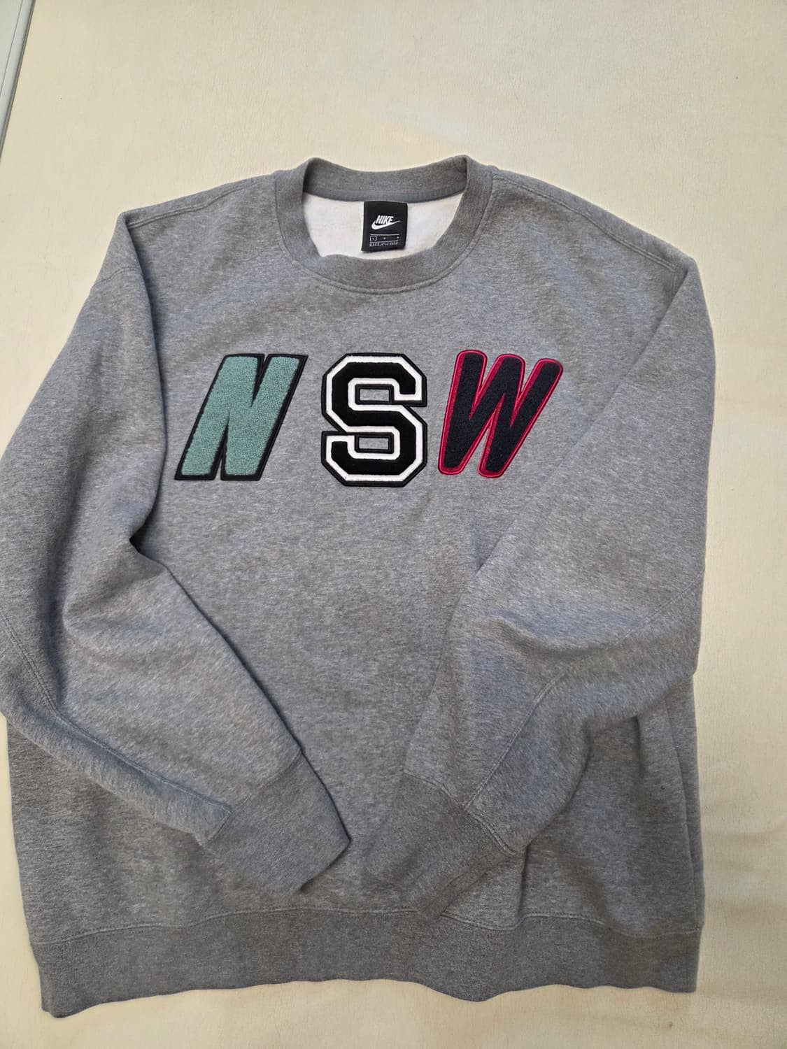 나이키 NSW 스웨트셔츠 상품이미지1
