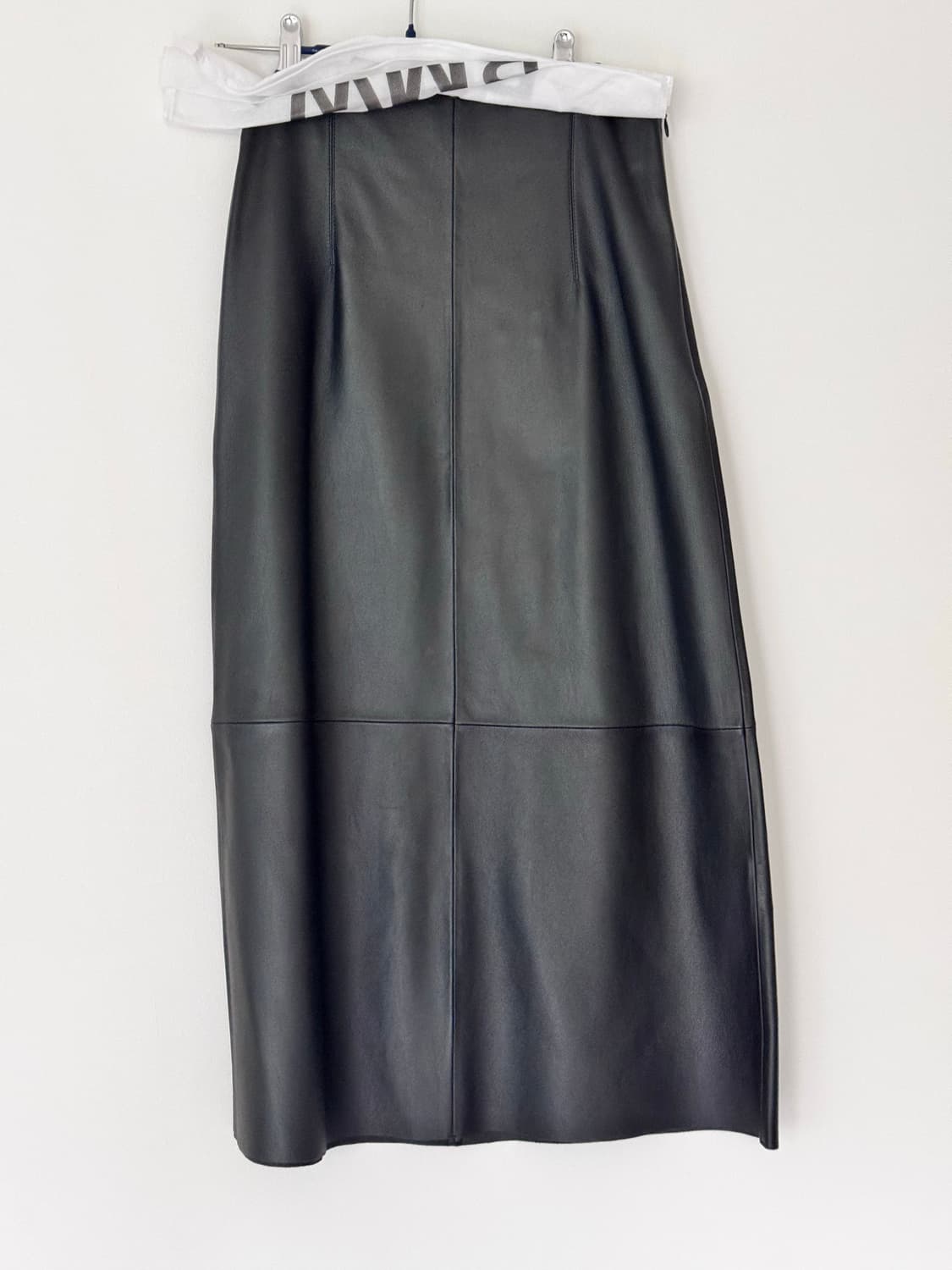 띠어리 블랙 레더 스커트 상품이미지3