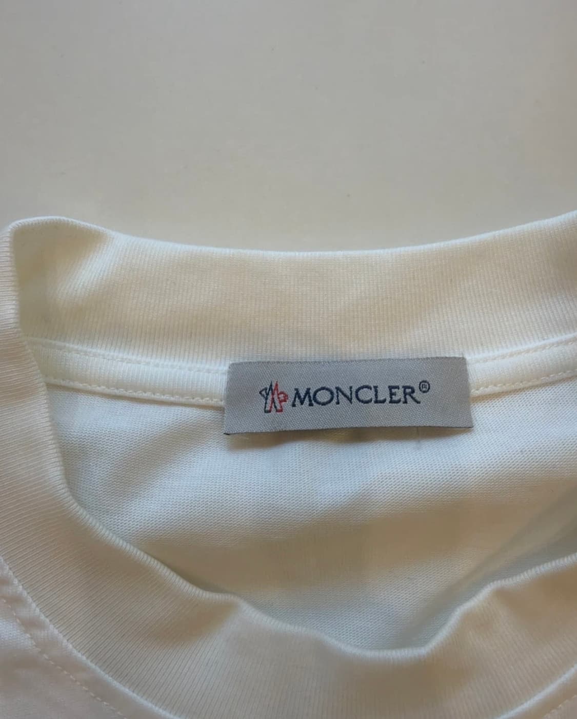 몽클레어 ZIND 화이트 상품이미지3