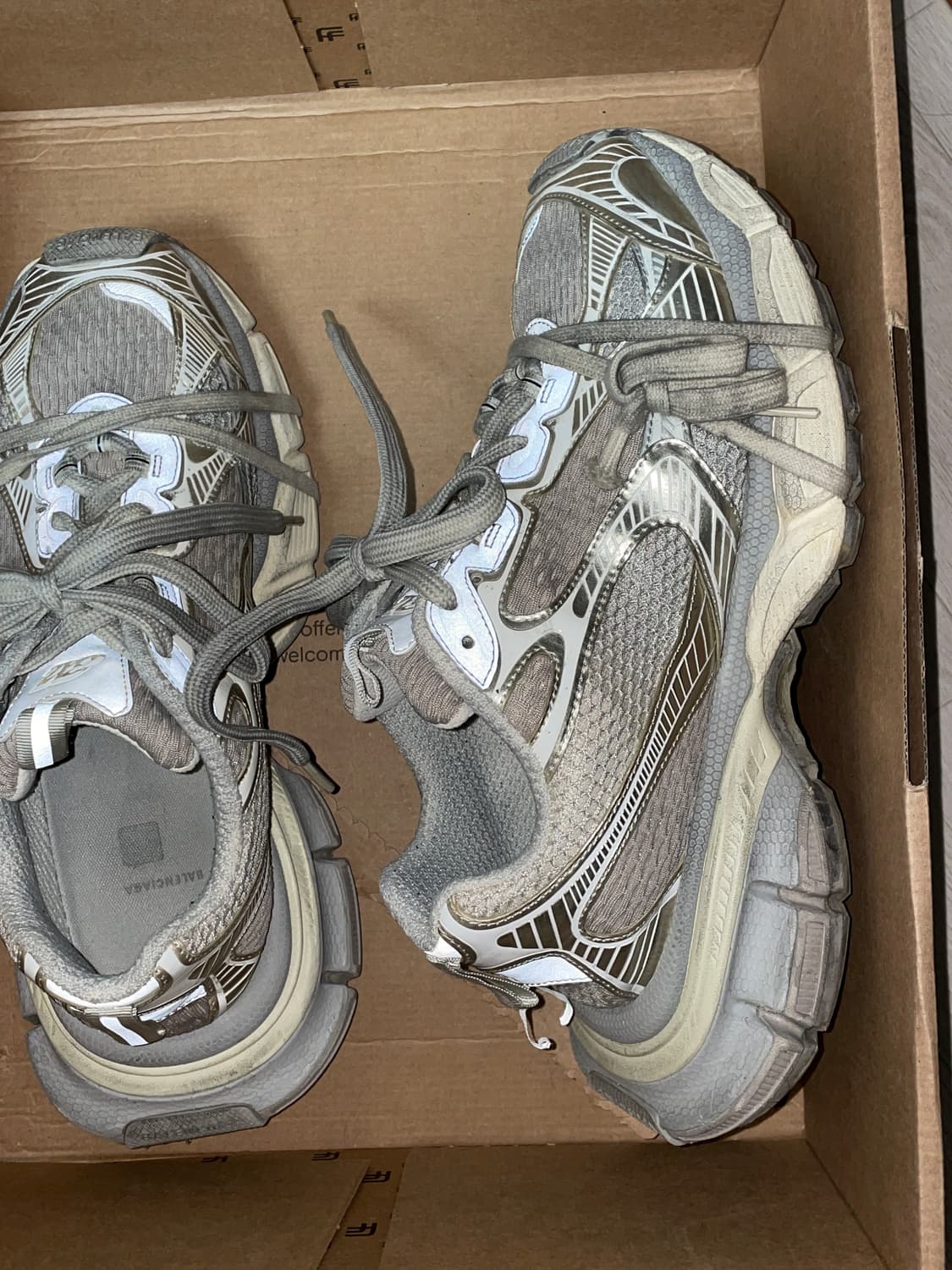 43 발렌시아가 3xl 에그쉘 4 상품이미지7