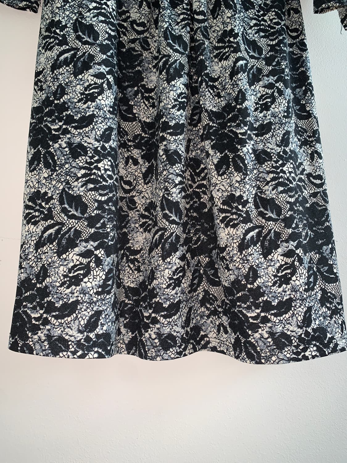 Black rose v wrap dress 상품이미지5