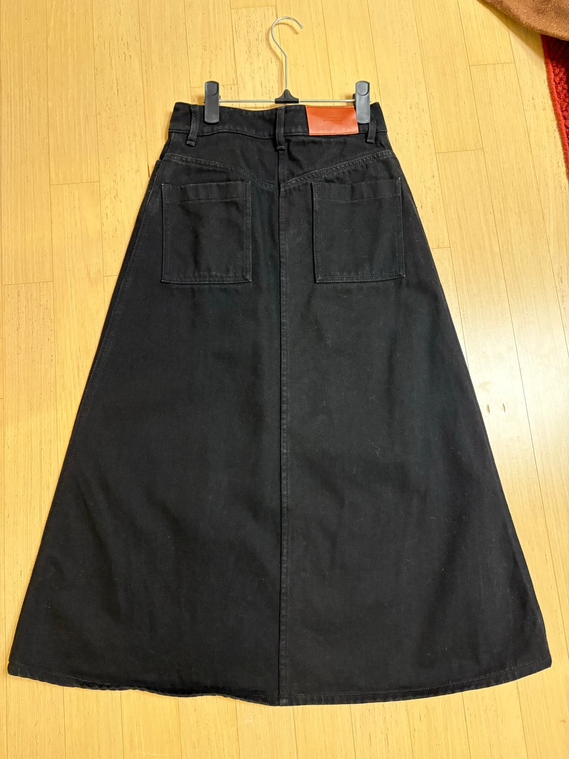 스튜디오니콜슨 블랙 데님 스커트 상품이미지2