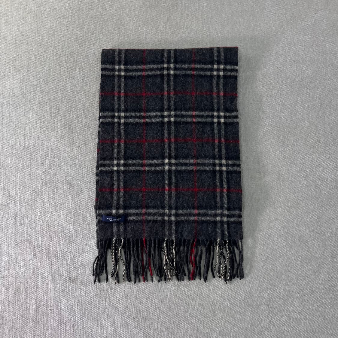 버버리 노바체크 램스울 챠콜 머플러 상품이미지2
