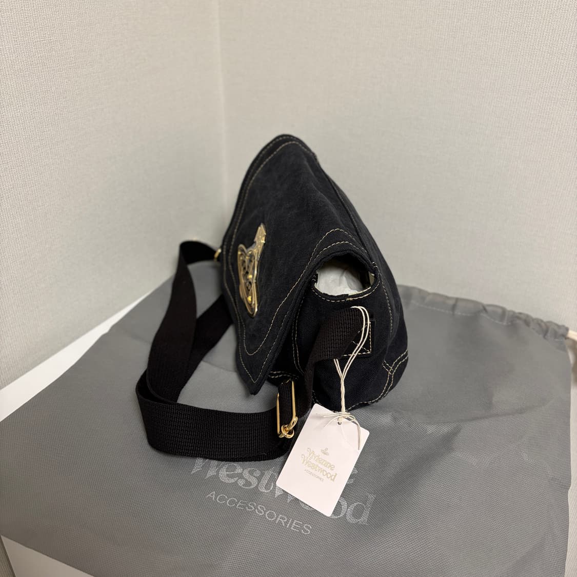 비비안웨스트우드 캔버스 크로스 숄더백 상품이미지5