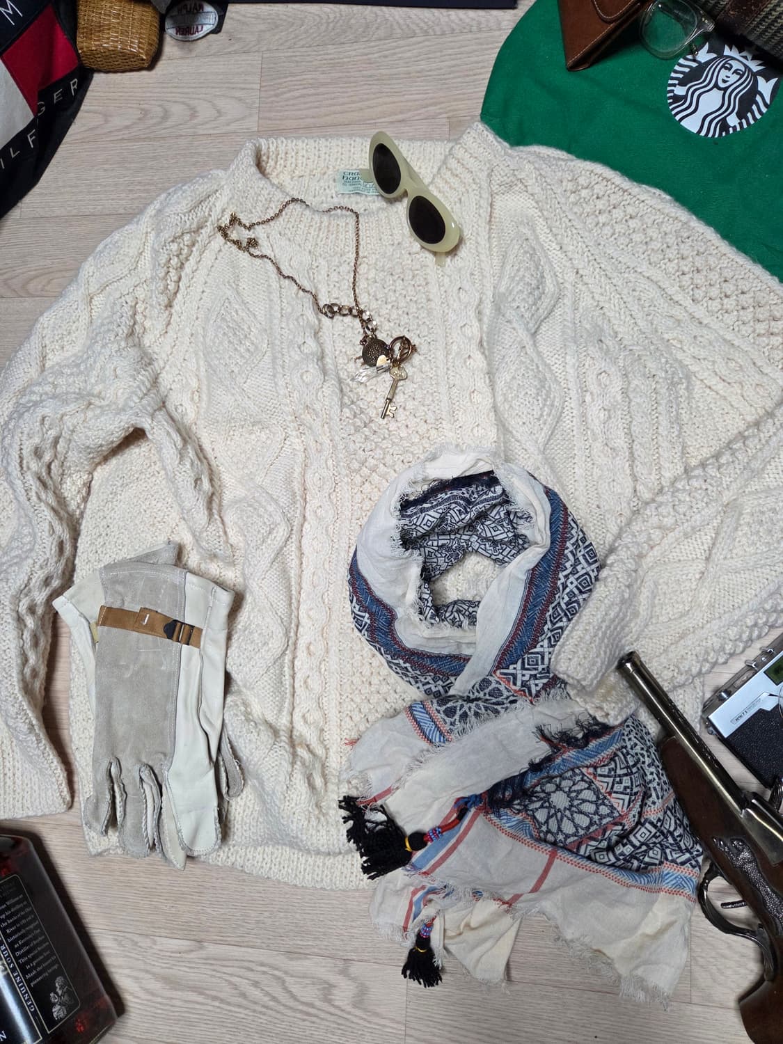 도네갈 아일랜드 크라나 핸드니트 크림 화이트 케이블 니트 스웨터  상품이미지1