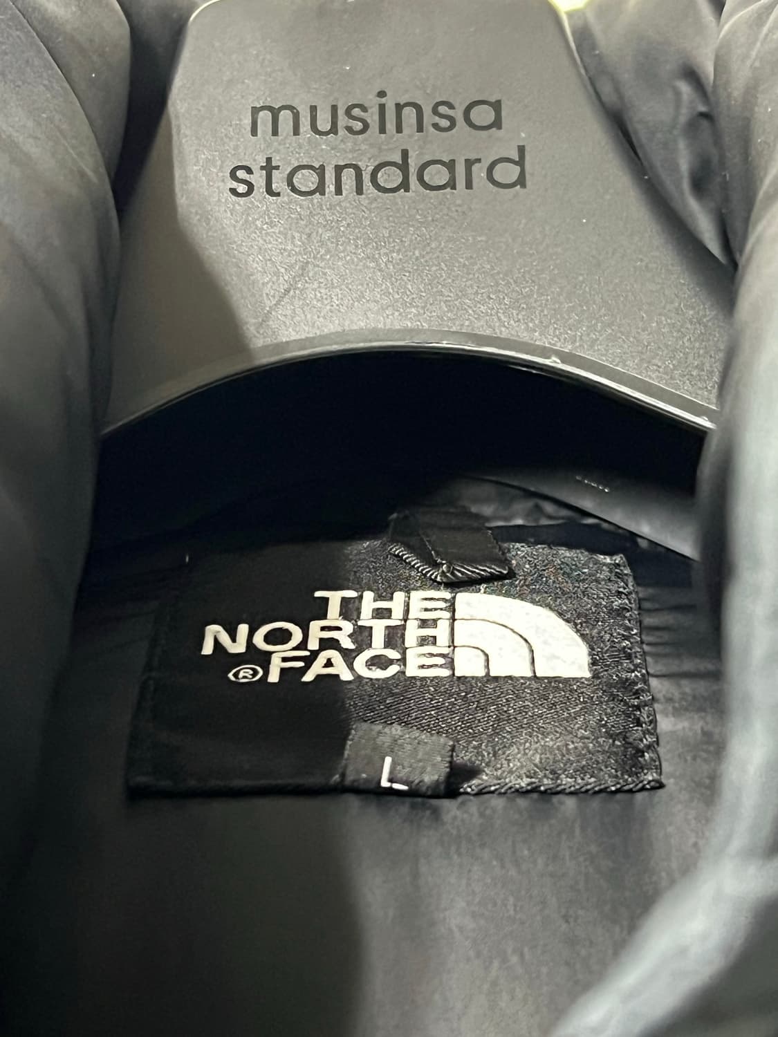 노스페이스 눕시 700 그레이 기리보이 착용 상품이미지4