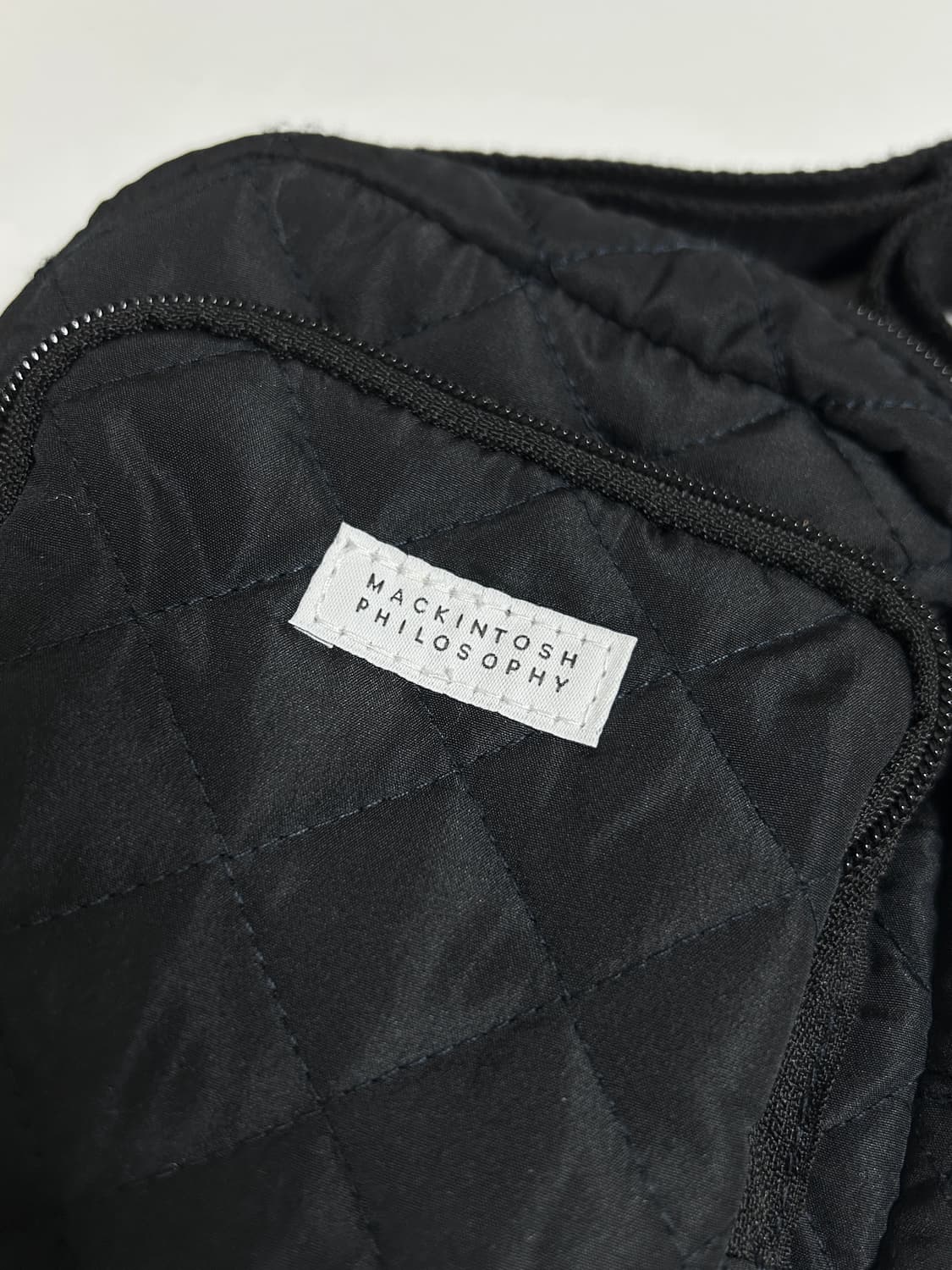 매킨토시 퀼팅 미니 크로스백 상품이미지3