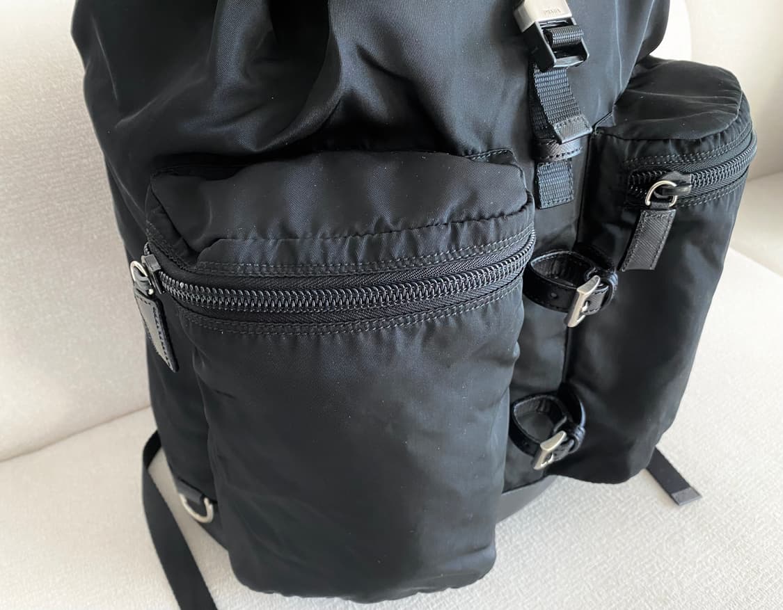 프라다 V163 우산꽃이 백팩 블랙 라지 사이즈 상품이미지4